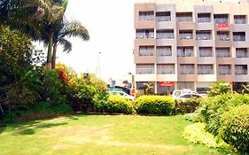 Hotel Apaar With Sea Face Garden Restaurant